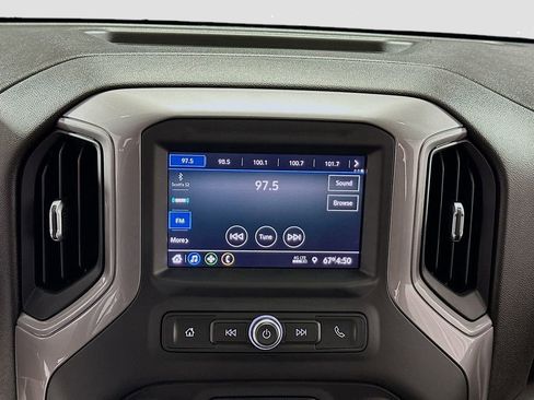 Used 2022 Chevrolet Silverado 2500 Custom w/ Custom Value Package AWD/4WD image 15