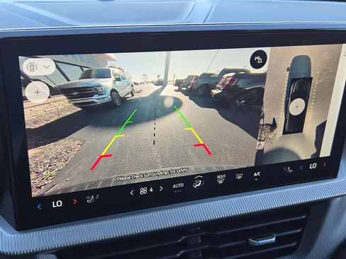 Certified 2025 Ford Explorer ST-Line w/ Premium Package image 18