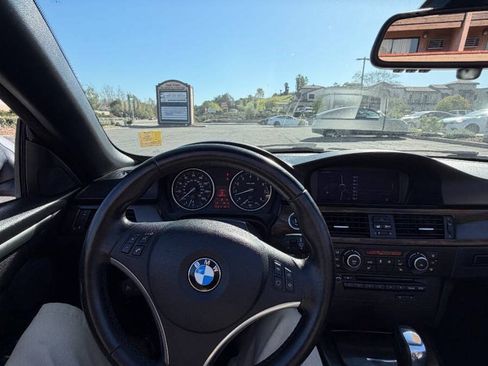 Used 2013 BMW 328i Convertible RWD image 9