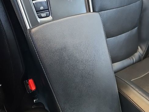 Used 2018 Honda Accord Touring image 32