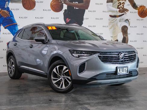 Used 2023 Buick Envision Essence image 2