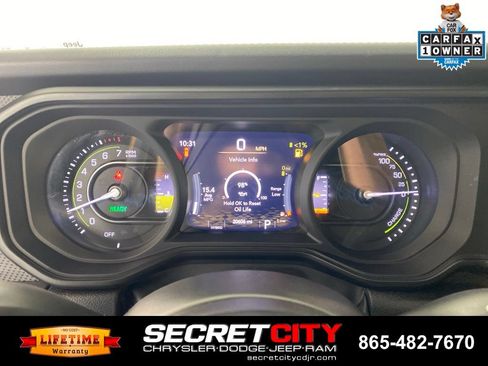 Used 2024 Jeep Wrangler Unlimited Rubicon 4xe w/ Technology Group AWD/4WD image 17