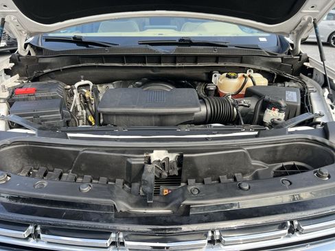 Used 2021 Chevrolet Tahoe Premier AWD/4WD image 29