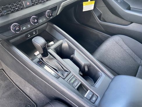 Used 2023 Honda Accord LX image 39