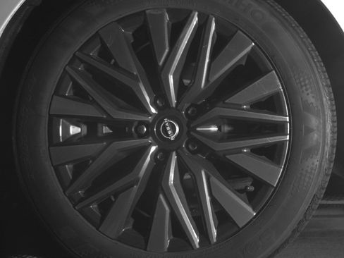 Used 2025 Nissan Altima 2.5 SV image 14