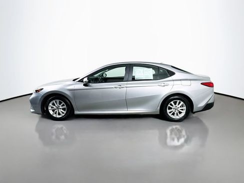 Certified 2025 Toyota Camry LE FWD image 5