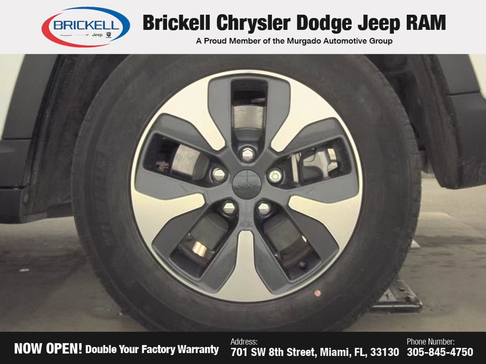 Used 2023 Jeep Grand Cherokee 4WD 4xe image 7