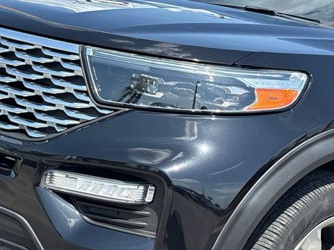 Used 2020 Ford Explorer Platinum w/ Premium Technology Package AWD/4WD image 2