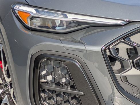 New 2025 Audi SQ5 Premium Plus image 16