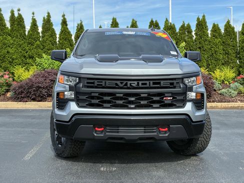 Used 2025 Chevrolet Silverado 1500 Custom Trail Boss AWD/4WD image 5