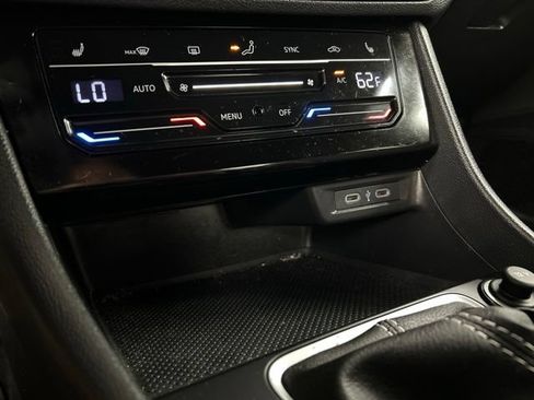 Used 2025 Volkswagen Jetta Sport FWD image 14