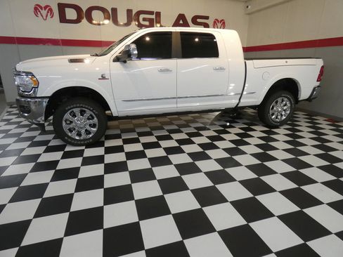 Used 2022 RAM 2500 Limited image 1