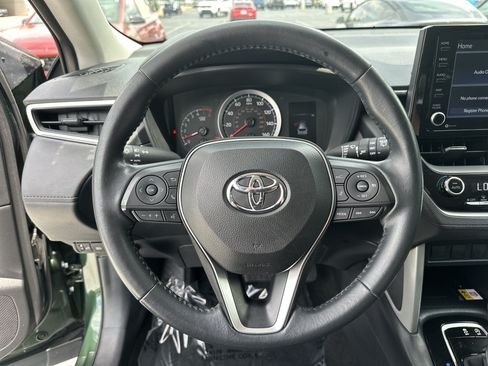Certified 2022 Toyota Corolla Cross LE AWD/4WD image 18