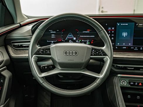 Certified 2025 Audi Q5 Premium w/ Convenience Package AWD/4WD image 22