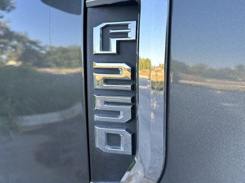 Used 2020 Ford F250 Lariat w/ Lariat Value Package image 11