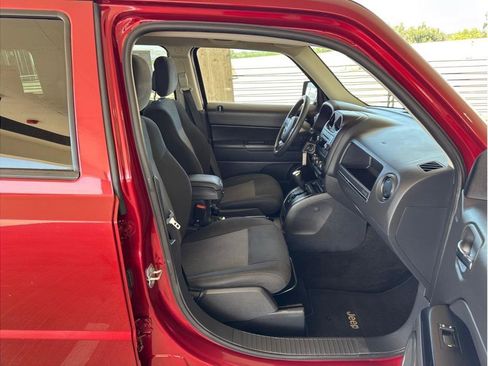Used 2015 Jeep Patriot Sport w/ Power Value Group AWD/4WD image 14