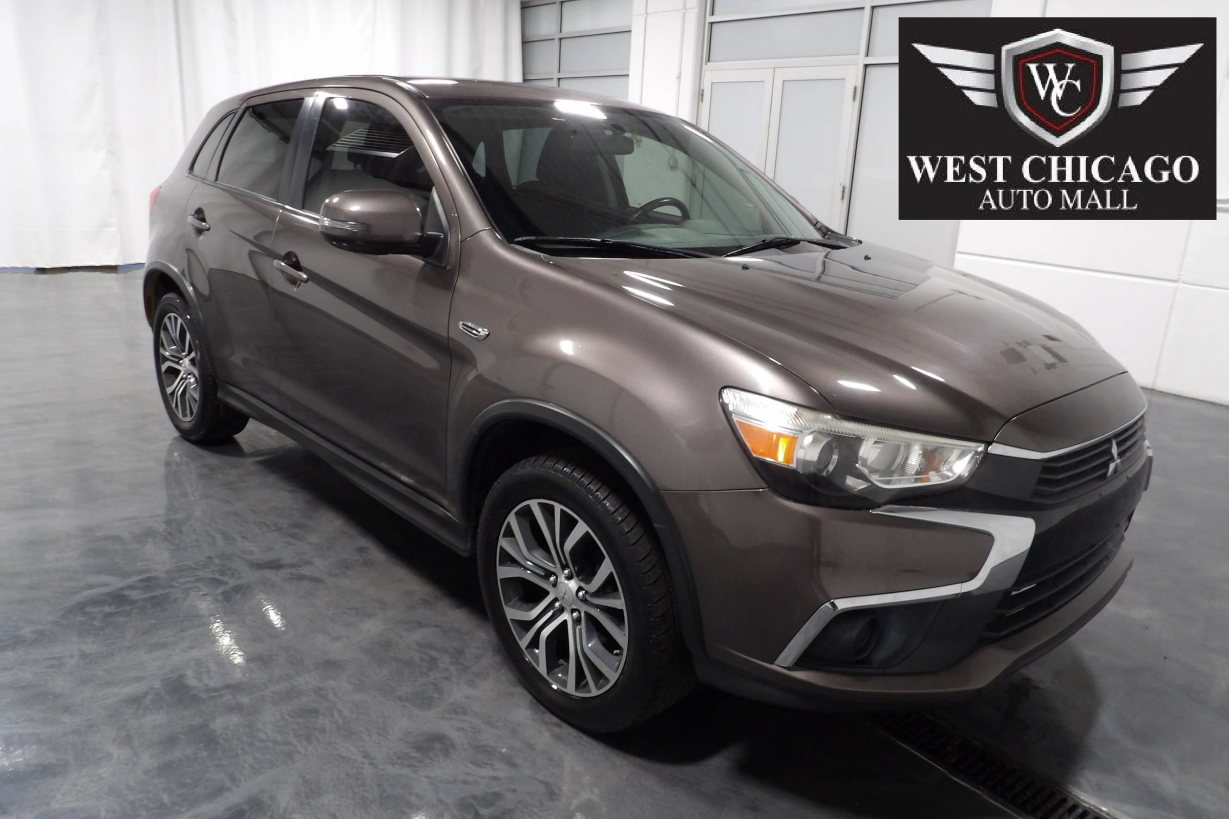 Used 2017 Mitsubishi Outlander Sport ES FWD image 1