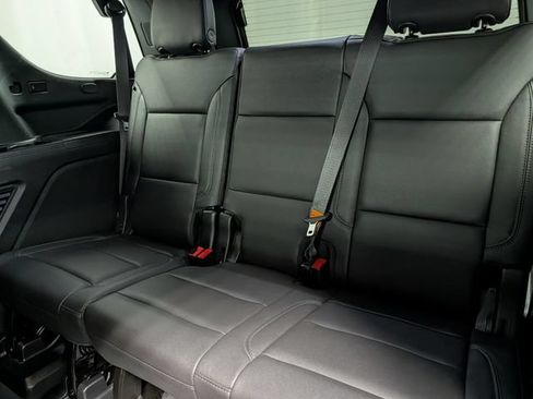 Used 2022 Chevrolet Tahoe LT AWD/4WD image 16