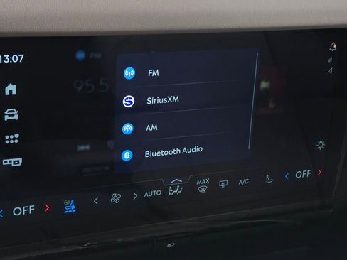 New 2026 Lincoln Navigator Premiere AWD/4WD image 27