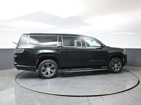 Used 2024 Jeep Grand Wagoneer L 4WD image 4