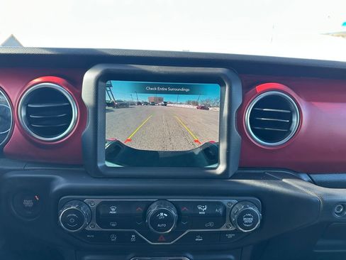 Used 2023 Jeep Gladiator Rubicon image 29