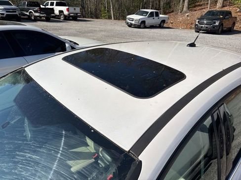 Used 2015 Ford Focus Titanium image 7