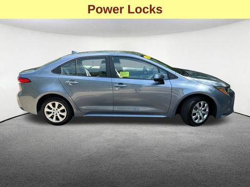 Used 2025 Toyota Corolla LE FWD image 11