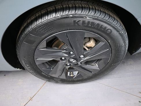 Certified 2022 Hyundai Elantra SEL w/ Cargo Package image 15