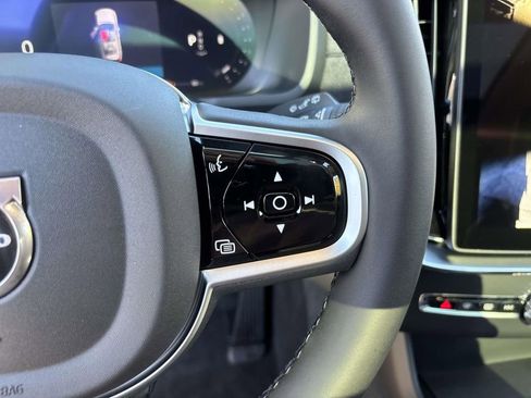 New 2026 Volvo XC90 B6 Plus w/ Protection Package Premier image 19