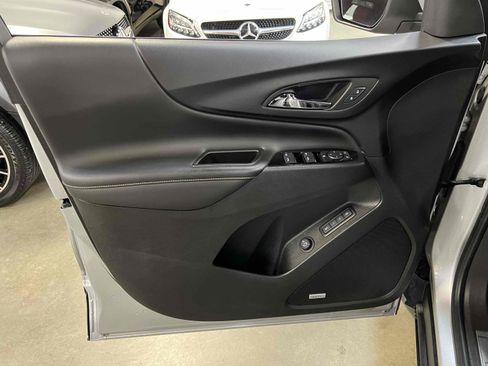 Used 2022 Chevrolet Equinox Premier image 68