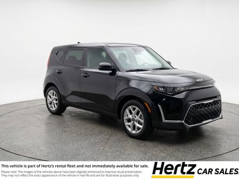 Used 2025 Kia Soul LX w/ LX Technology Package FWD image 1