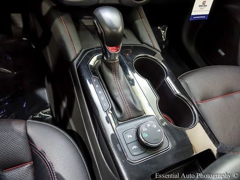 Used 2022 Chevrolet Blazer RS w/ Enhanced Convenience Package image 19