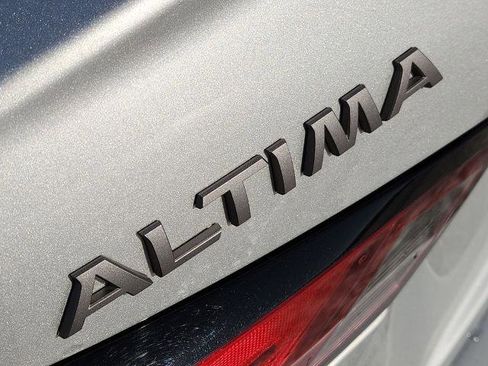 Certified 2024 Nissan Altima 2.5 SV FWD image 7
