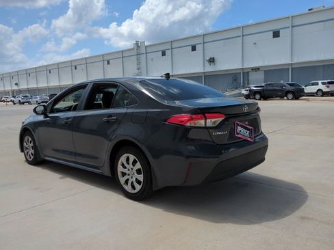 Used 2026 Toyota Corolla LE FWD image 7