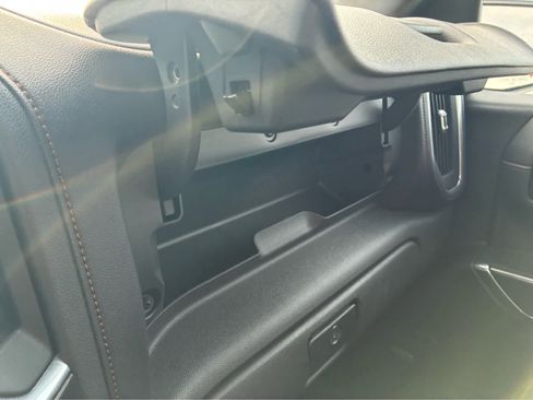 Used 2021 GMC Sierra 1500 AT4 w/ AT4 Premium Package image 26