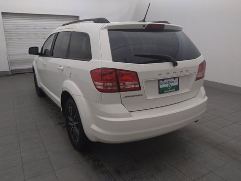 Used 2017 Dodge Journey SE w/ Flexible Seating Group FWD image 5