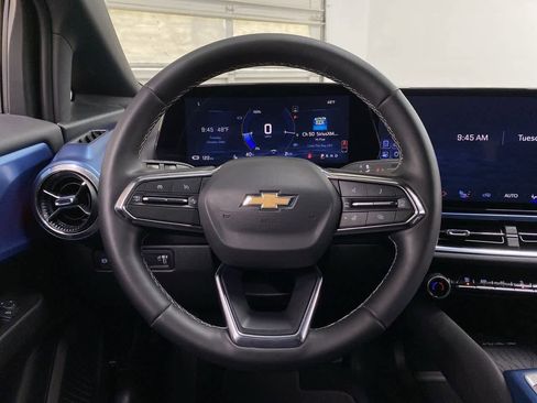 Used 2025 Chevrolet Equinox EV LT w/ Convenience Package image 20