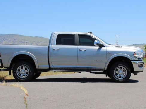 Used 2020 RAM 2500 Laramie image 7