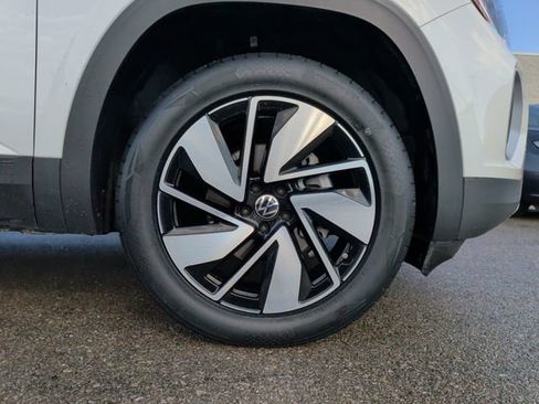 Used 2026 Volkswagen Atlas SE FWD image 29