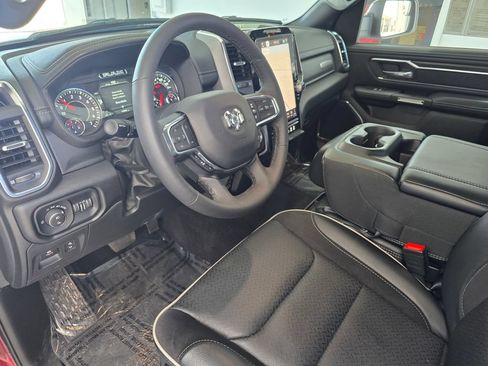 Used 2025 RAM 1500 Laramie AWD/4WD image 23