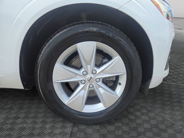 Used 2022 Volvo XC60 B5 Momentum AWD/4WD image 40
