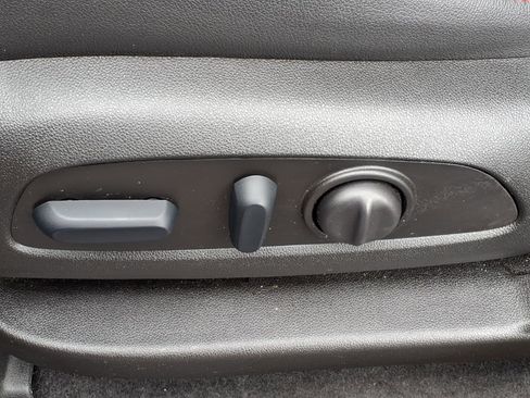 Used 2025 Chevrolet Blazer RS image 6