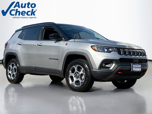 Used 2022 Jeep Compass Trailhawk w/ Sun and Sound Group AWD/4WD image 1