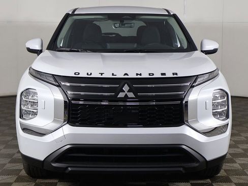 New 2026 Mitsubishi Outlander ES AWD/4WD image 12