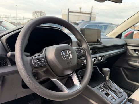Used 2023 Honda CR-V EX image 8