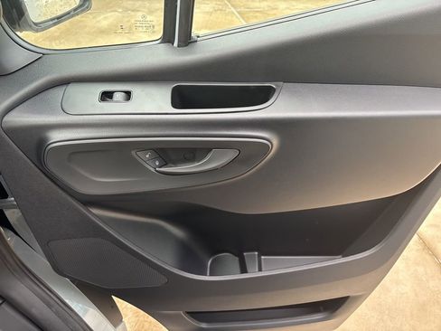 Used 2025 Mercedes-Benz Sprinter 2500 image 29