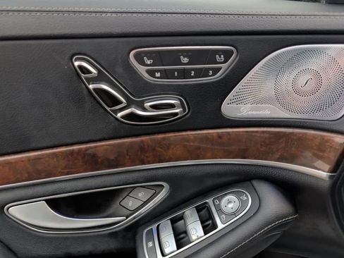 Used 2016 Mercedes-Benz S 550 4MATIC Sedan image 11