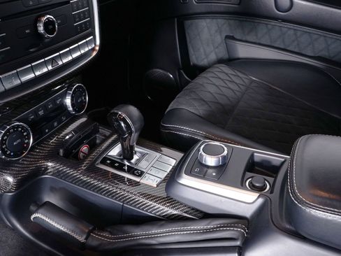 Used 2018 Mercedes-Benz G 550 Squared image 32