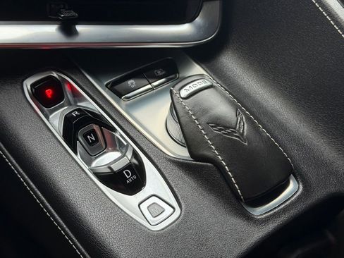 Used 2021 Chevrolet Corvette Stingray Preferred Cpe w/ Z51 Performance Package image 16