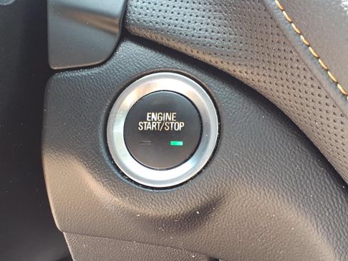 Used 2022 Chevrolet Equinox Premier FWD image 26